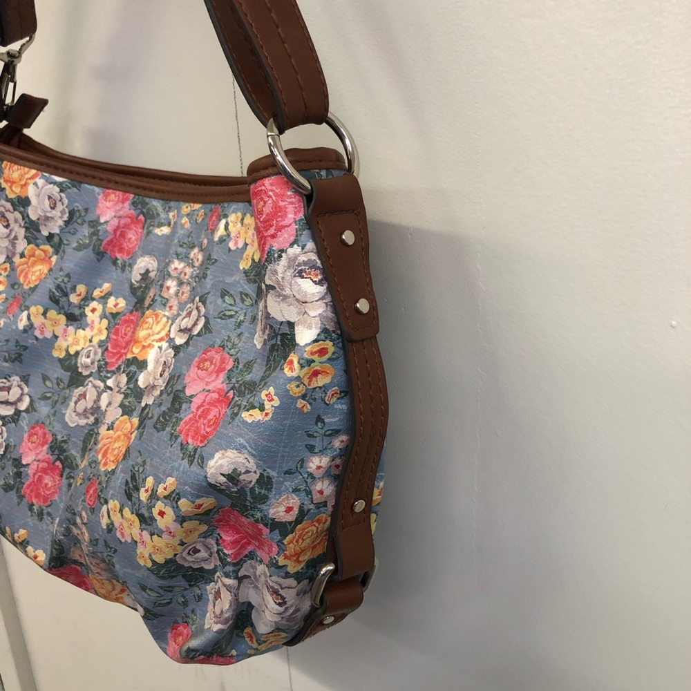 Handbag - Picture 2 of 3